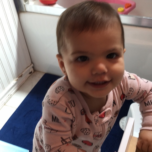 Meet your Posher, Lisa - Picture 1 of 1